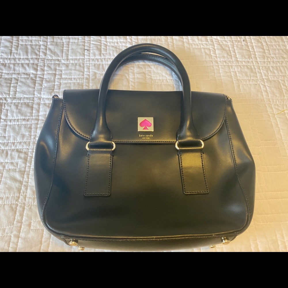 Kate spade purse - black w. Pink details